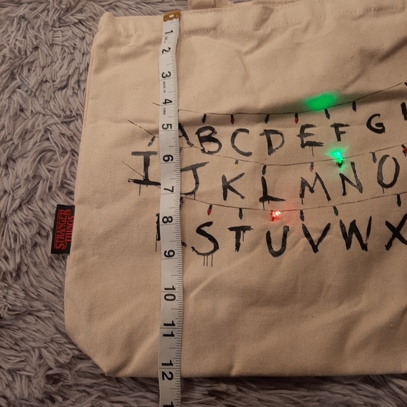 Stranger Things Light Up Tote Rare - Picture 7 of 8
